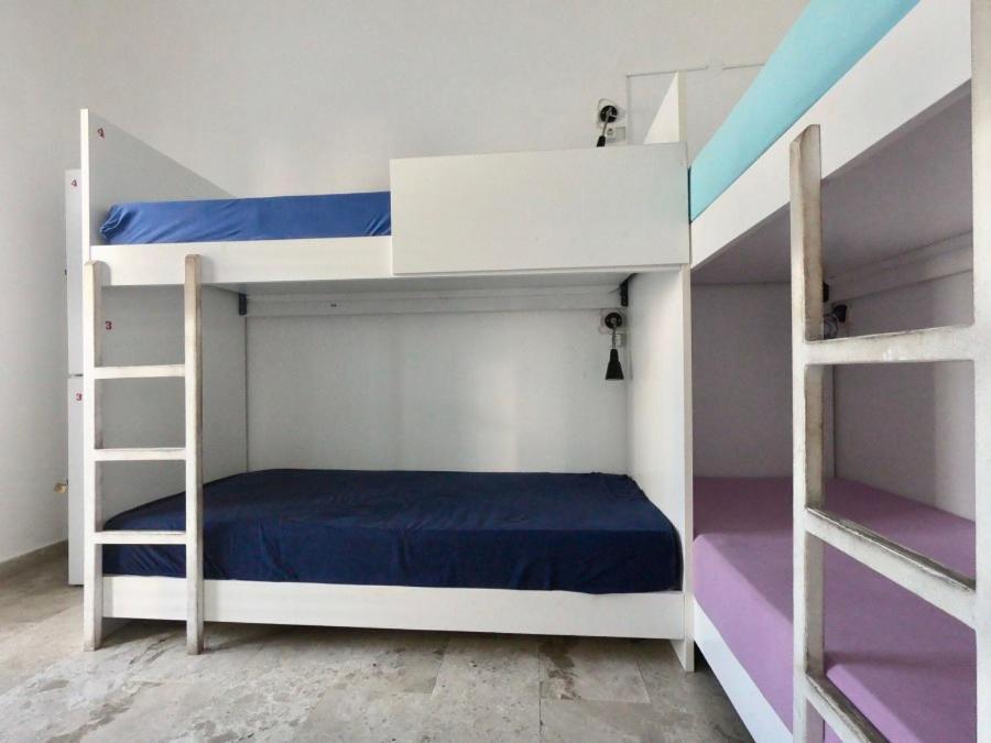 Fira Backpackers Place Luaran gambar