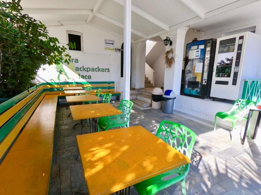 Fira Backpackers Place Luaran gambar
